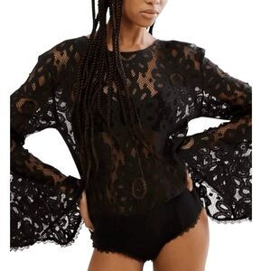 🌻NEW NWOT Intimately Free People Better w Time Black Bell Sleeve Bodysuit Small